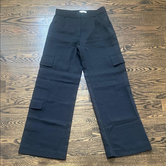H&M black cargo pants, - Picture 1 of 4